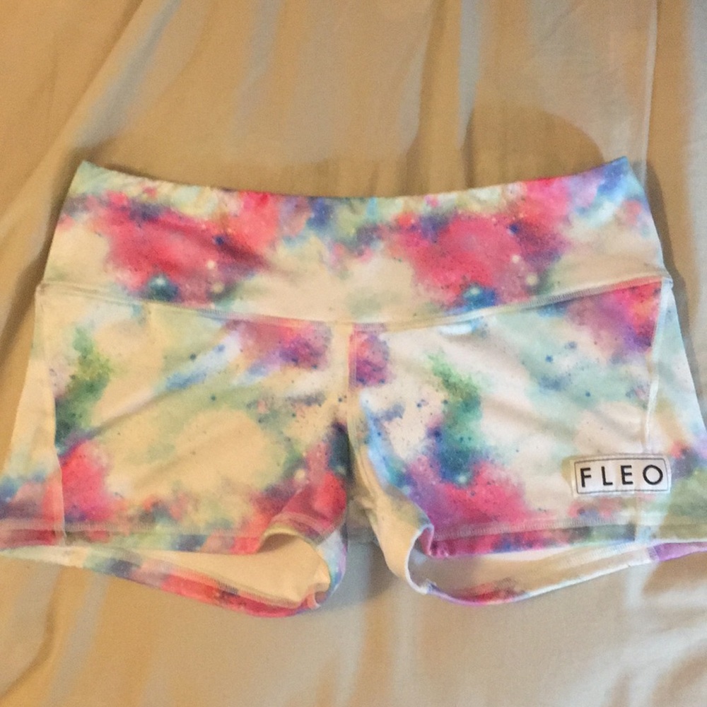 FLEO 3.25 inch inseam shorts